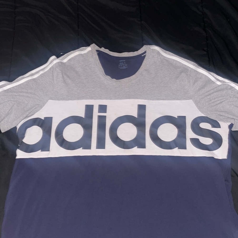 Adidas tee
